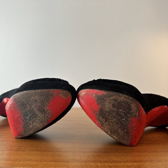 Christian Louboutin Greissimo Pump Black Suede - Picture 4 of 9